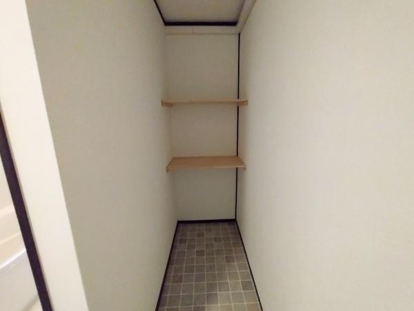 大阪市此花区酉島1丁目　中古戸建 内観写真（収納）