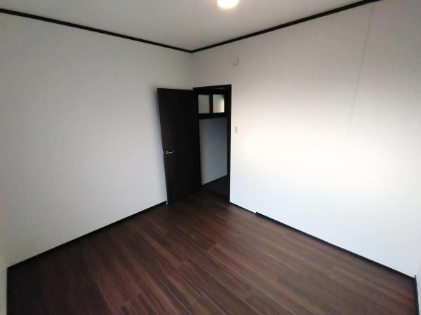 大阪市此花区酉島1丁目　中古戸建 内観写真（リビング以外の居室）