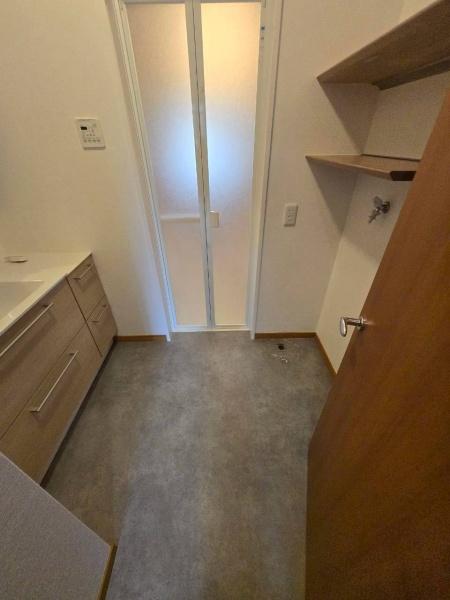 大阪市東淀川区瑞光5丁目　中古戸建 内観写真（洗面台・洗面所）