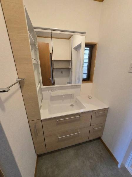 大阪市東淀川区瑞光5丁目　中古戸建 内観写真（洗面台・洗面所）