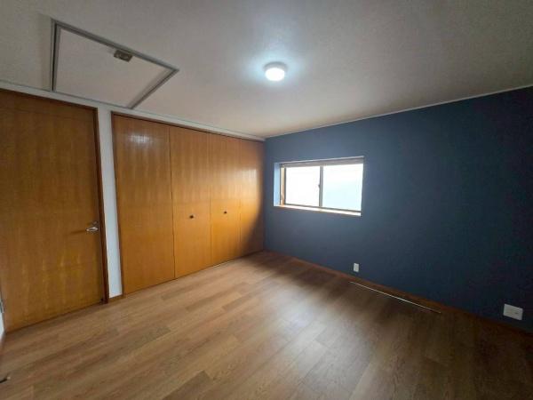 大阪市東淀川区瑞光5丁目　中古戸建 内観写真（リビング以外の居室）