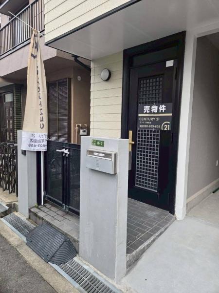 大阪市東淀川区瑞光5丁目　中古戸建 現地写真（玄関）