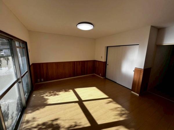 グリーンタウン東香里マンションB棟 内観写真（リビング）