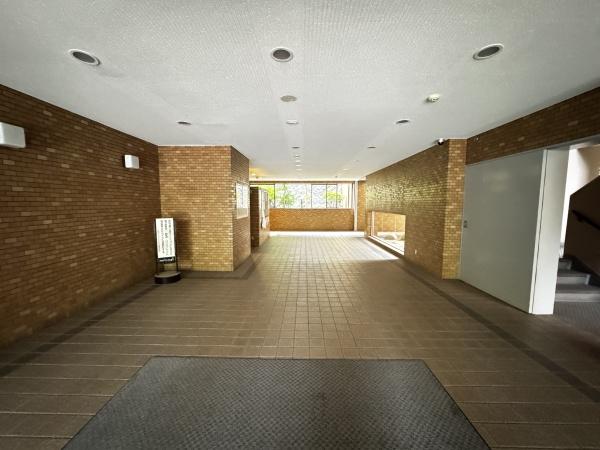 六甲グランドヒルズ壱号館西棟 共用部写真（エントランス）