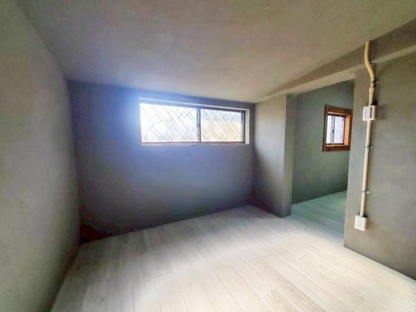 大阪府堺市西区津久野町２丁 内観写真（リビング以外の居室）