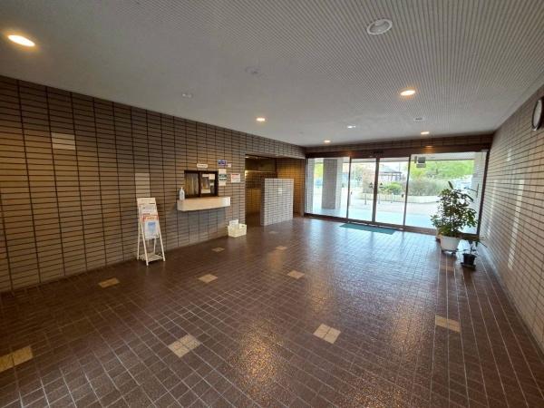 ファミールハイツ堺1番館 共用部写真（ロビー）