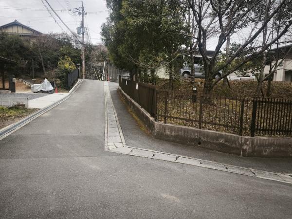 京都市右京区太秦三尾町　中古戸建 現地写真（前面道路含む現地写真）