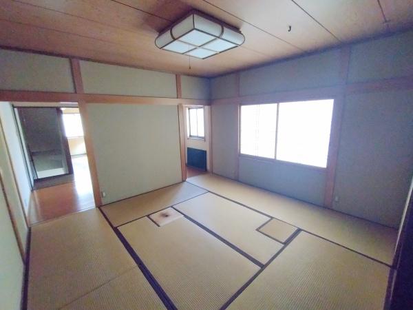 大阪市淀川区東三国2丁目　中古戸建 内観写真（リビング以外の居室）