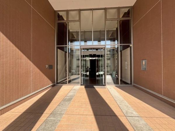 シーサイドレジデンスコスモスクエア駅前 共用部写真（エントランス）