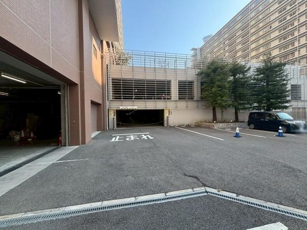 シーサイドレジデンスコスモスクエア駅前 共用部写真（駐車場）
