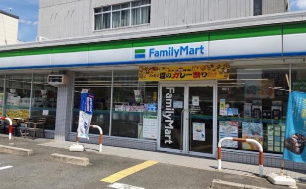 ロイヤルシャトー葛野 コンビニ