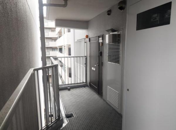 シャルム四条大宮 現地写真（玄関）
