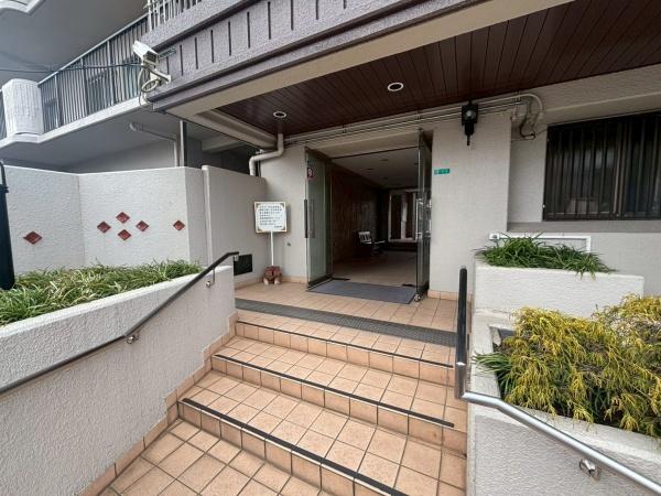 ネオコーポ北加賀屋 共用部写真（エントランス）