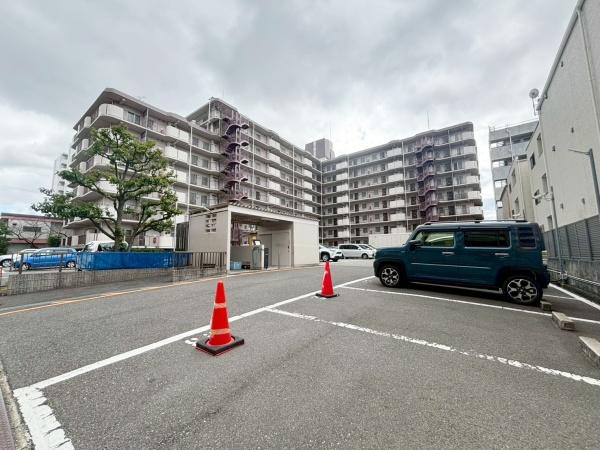 ネオコーポ北加賀屋 共用部写真（駐車場）