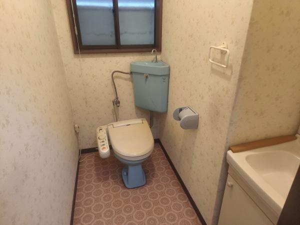 京都市右京区西京極東町　中古戸建 内観写真（トイレ）