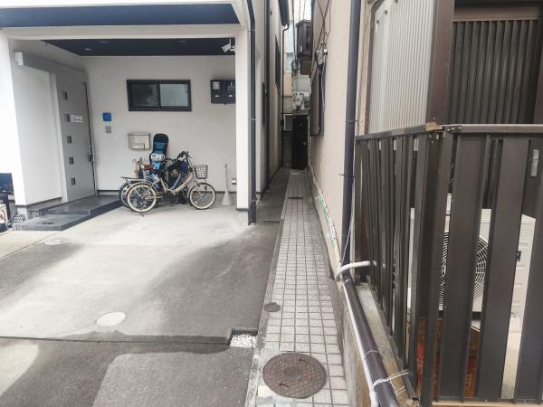 京都市右京区西京極東町　中古戸建 現地写真（前面道路含む現地写真）