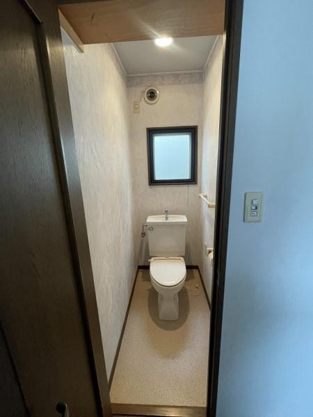 尼崎市大庄西町4丁目　中古戸建 内観写真（トイレ）