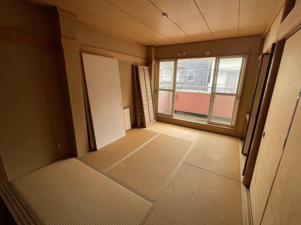尼崎市大庄西町4丁目　中古戸建 内観写真（リビング以外の居室）