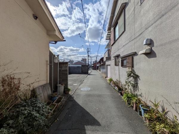 京都市上京区出水通智恵光院西入田村備前町　中古戸建 現地写真（前面道路含む現地写真）