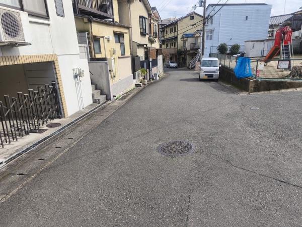 京都市山科区川田御出町　中古戸建 現地写真（前面道路含む現地写真）