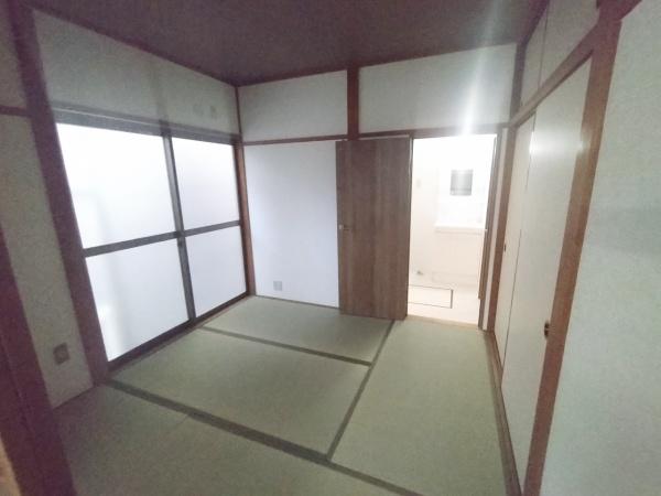 大阪市此花区朝日２丁目　中古戸建 内観写真（リビング以外の居室）