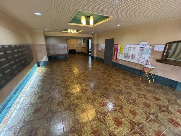 北山グランドハイツ 共用部写真（エントランス）