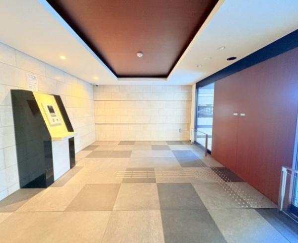 プレサンスロジェ京都西大路 共用部写真（エントランス）
