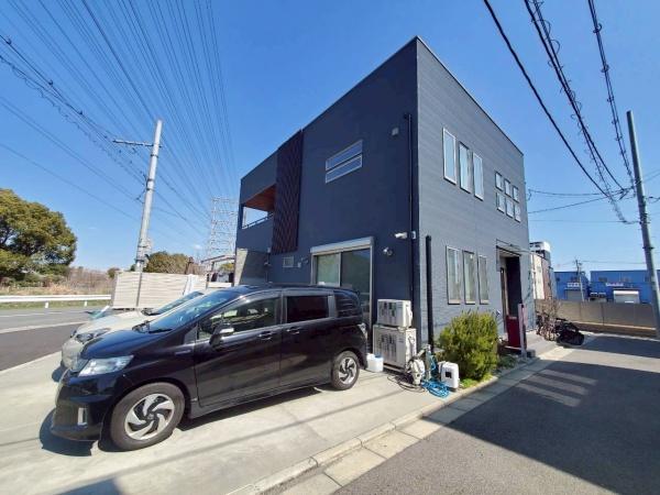 大阪市平野区瓜破東8丁目　中古戸建 現地写真（駐車場）