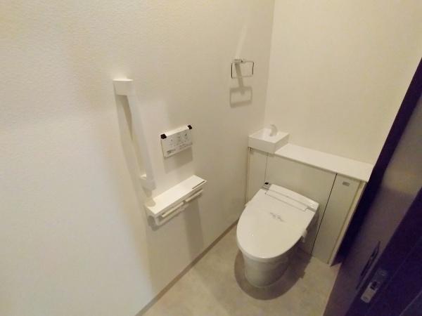 大阪市西淀川区中島１丁目　中古戸建 内観写真（トイレ）