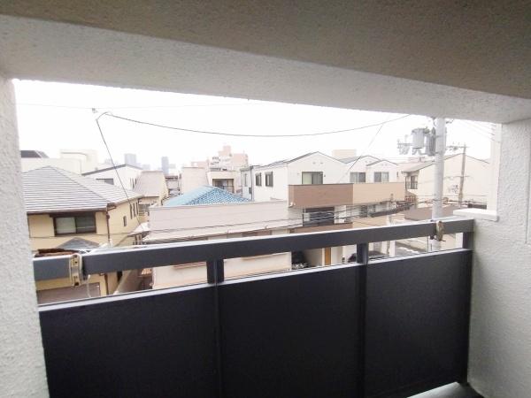 塚本東コーポ　A棟 現地写真（バルコニー）
