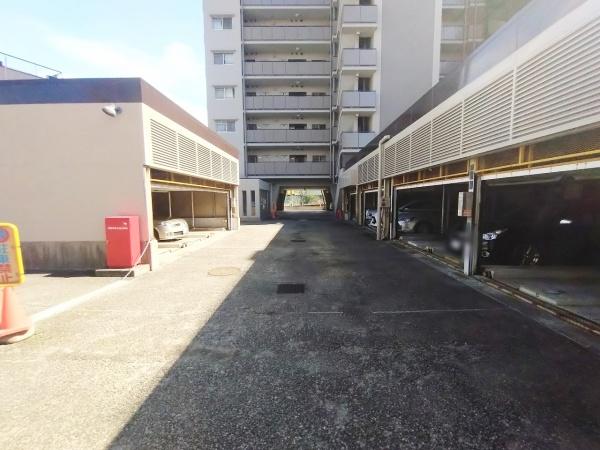 阪神住建グランドヴィラ此花Ⅰ 共用部写真（駐車場）