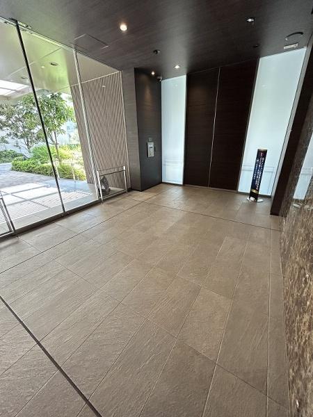 阿波座ライズタワーフラッグ46 共用部写真（エントランス）