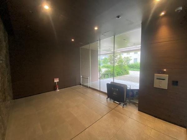阿波座ライズタワーフラッグ46 共用部写真（エントランス）