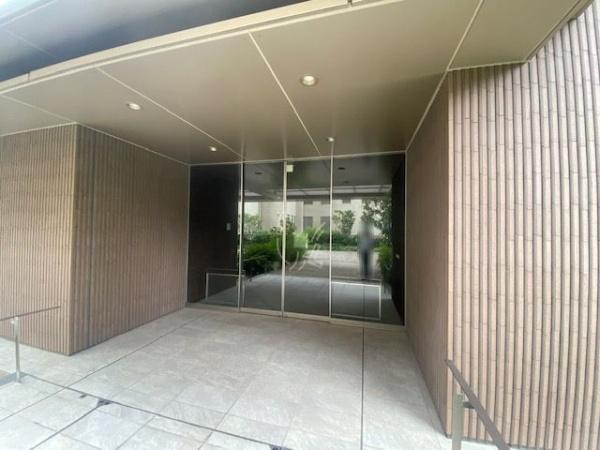 阿波座ライズタワーフラッグ46 共用部写真（エントランス）
