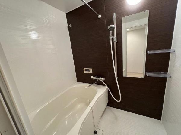 パインコート松屋町 内観写真（浴室）