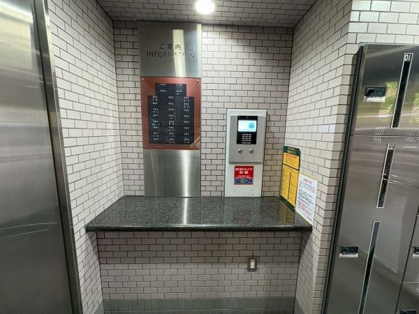 パインコート松屋町 共用部写真（エントランス）