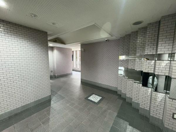 パインコート松屋町 共用部写真（エントランス）
