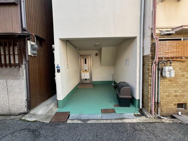 大阪市西成区橘3丁目　中古戸建 現地写真（駐車場）