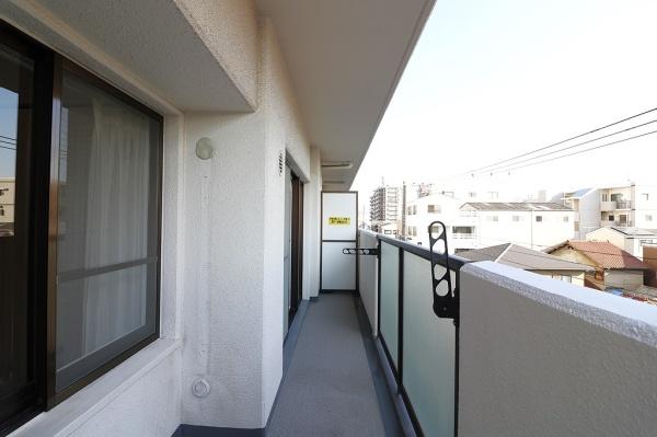 ファミールパーク鶴見 現地写真（バルコニー）