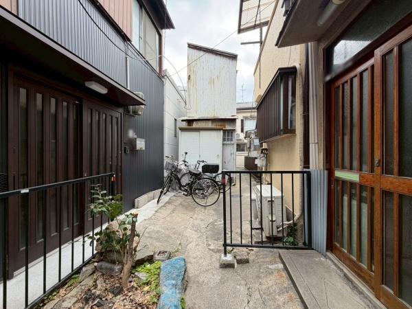 大阪市天王寺区勝山3丁目　中古戸建 現地写真（前面道路含む現地写真）