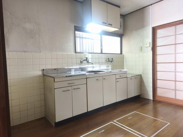 京都市右京区太秦御領田町　中古戸建 内観写真（リビング）