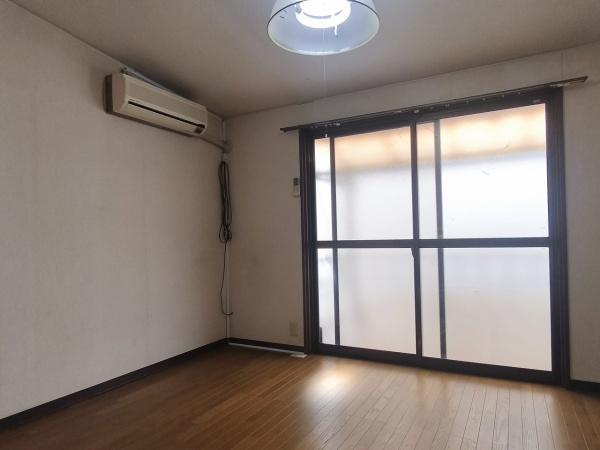 京都市右京区太秦御領田町　中古戸建 内観写真（リビング以外の居室）