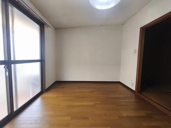 京都市右京区太秦御領田町　中古戸建 内観写真（リビング以外の居室）