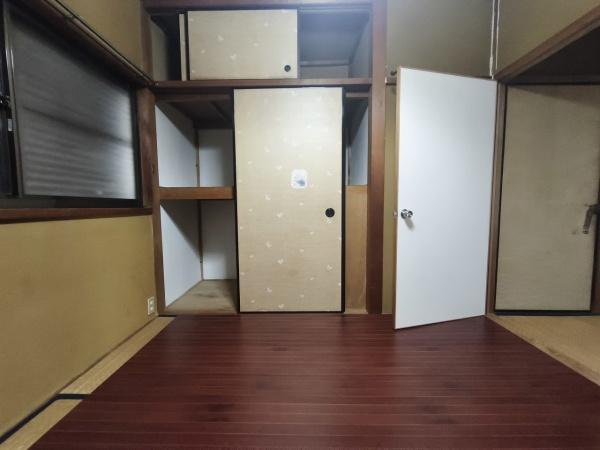 京都市右京区太秦御領田町　中古戸建 内観写真（リビング以外の居室）