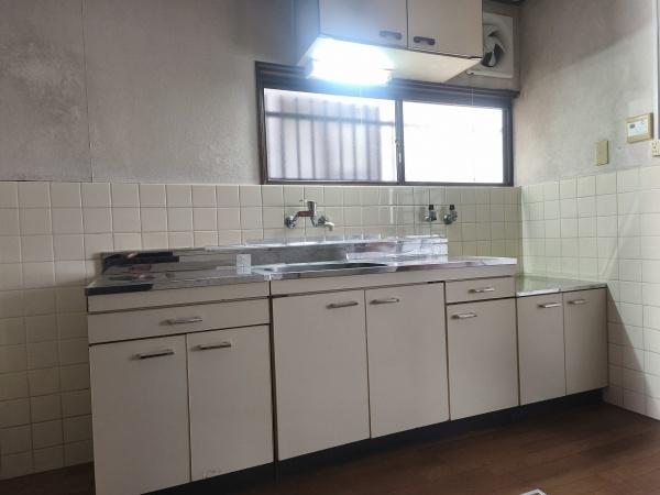 京都市右京区太秦御領田町　中古戸建 内観写真（キッチン）