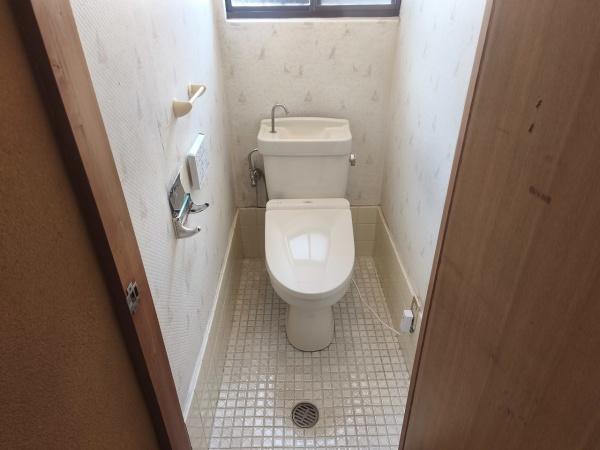 京都市右京区太秦御領田町　中古戸建 内観写真（トイレ）
