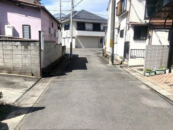京都市右京区太秦御領田町　中古戸建 現地写真（前面道路含む現地写真）