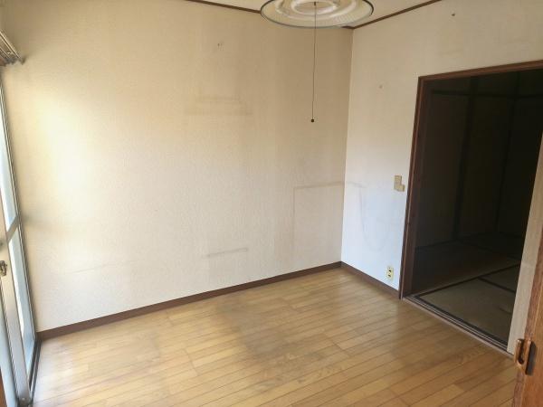 京都市山科区小山姫子町　中古戸建 内観写真（リビング以外の居室）