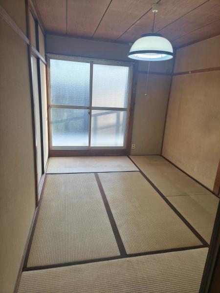 京都市山科区小山姫子町　中古戸建 内観写真（リビング以外の居室）
