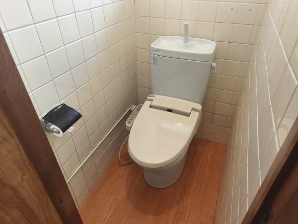 京都市山科区小山姫子町　中古戸建 内観写真（トイレ）